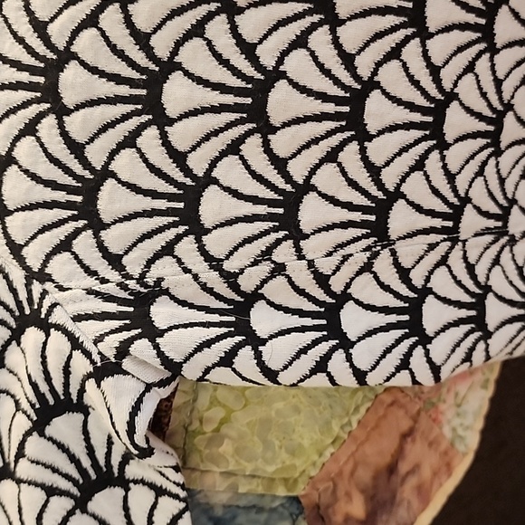 NEW LOFT Pullover Sweater Top Spring Preppy Casual Coastal Sea Shells Spring - Picture 7 of 8